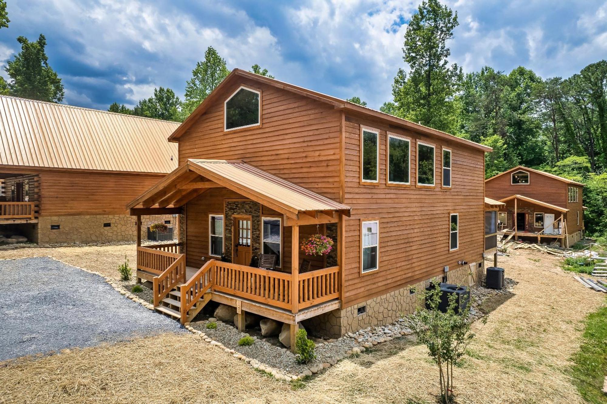 Southern Belle-NEW Boutique Cabin, Pool, Firepit, HotTub, Views Gatlinburg Extérieur photo