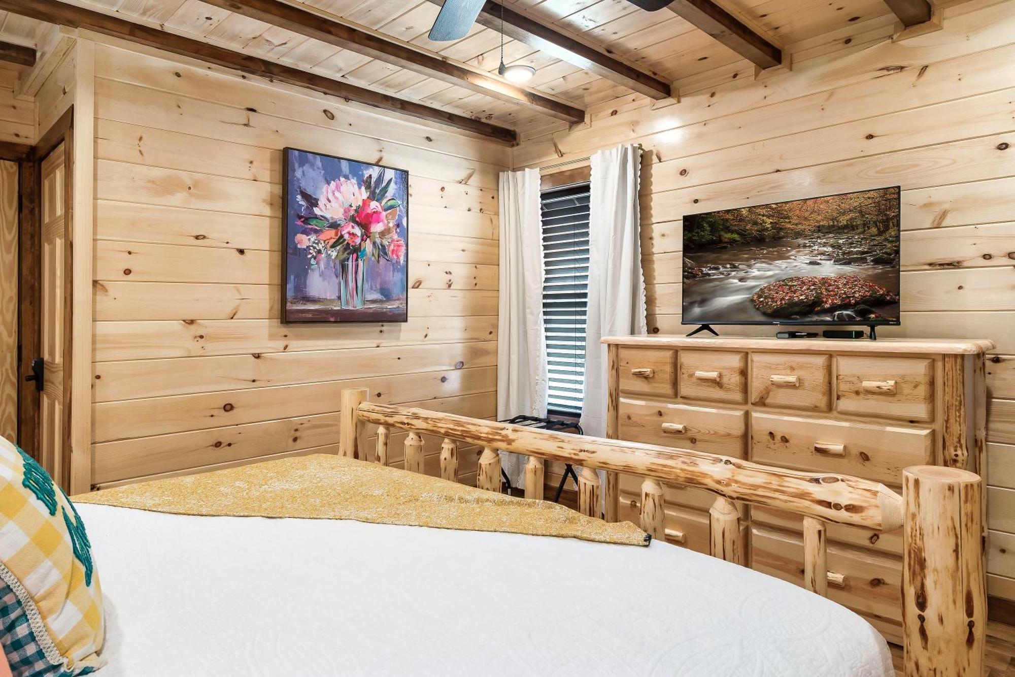Southern Belle-NEW Boutique Cabin, Pool, Firepit, HotTub, Views Gatlinburg Extérieur photo
